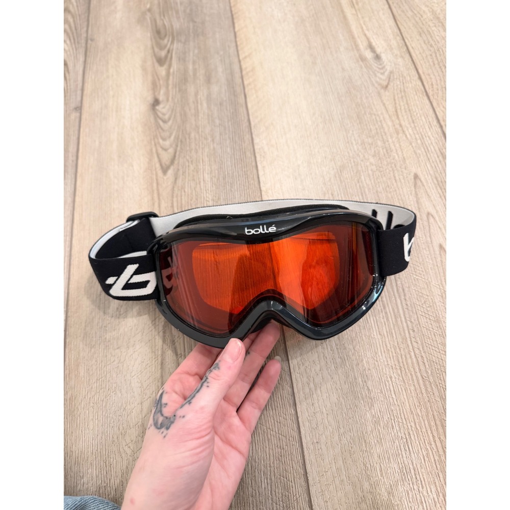 Bolle Ski Snowboard Goggles Black Frame Orange Tint Lens Adjustable Strap